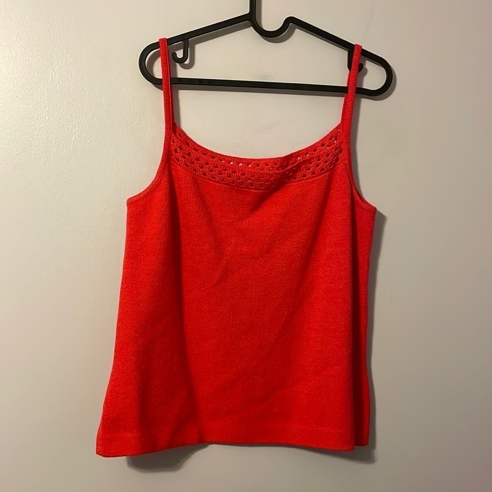 St. John Pink Red Santana Knit Crochet Detail Tank Top size M
